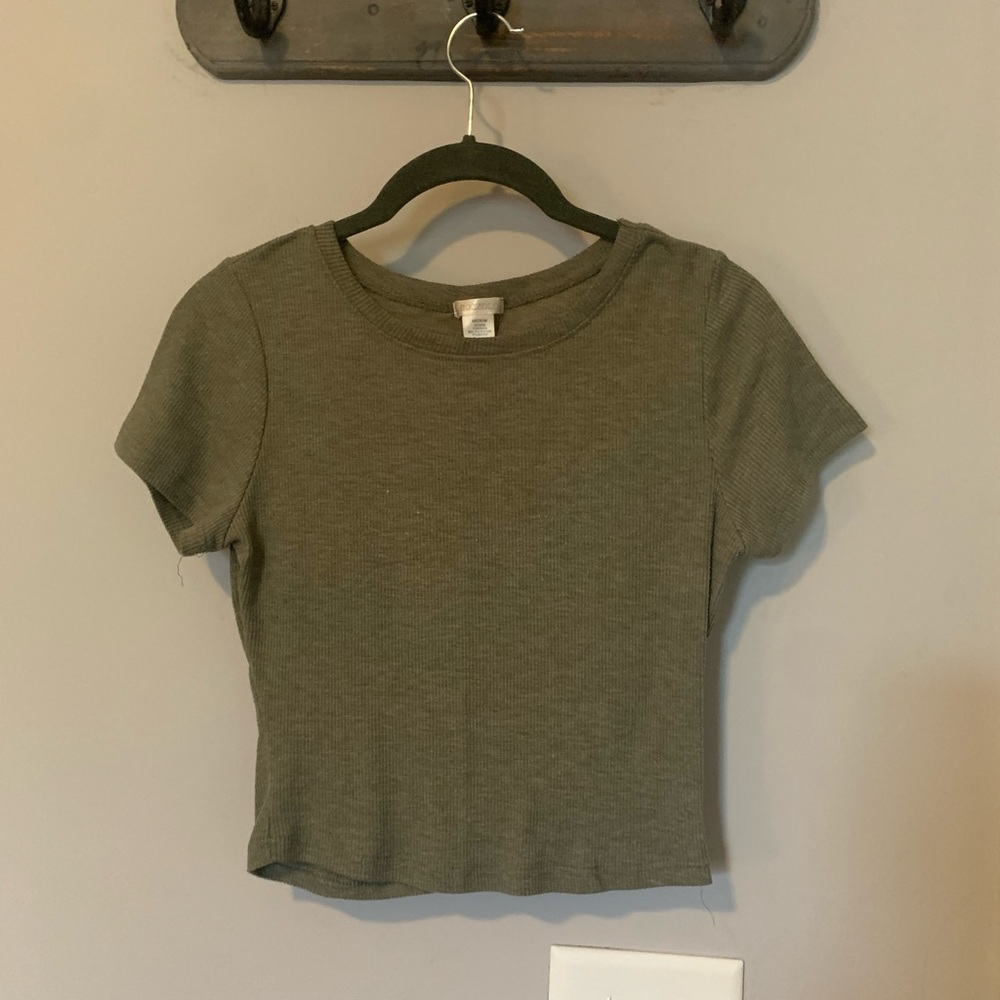 Army Green Cropped Tee